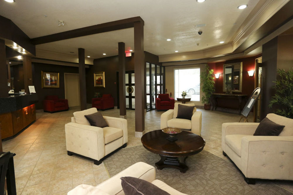 The Bridgeport Inn Форт Макмъри Екстериор снимка